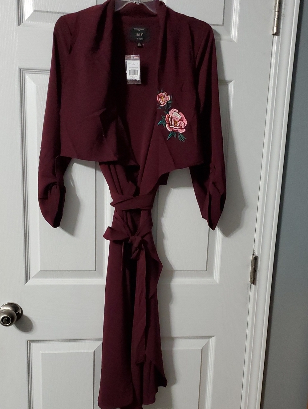 NWT IRIS Luxe Maroon Floral Embroidered Wrap Robe